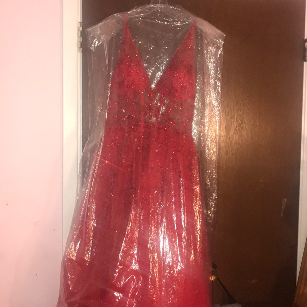 Prom dress - Picture 6 of 7